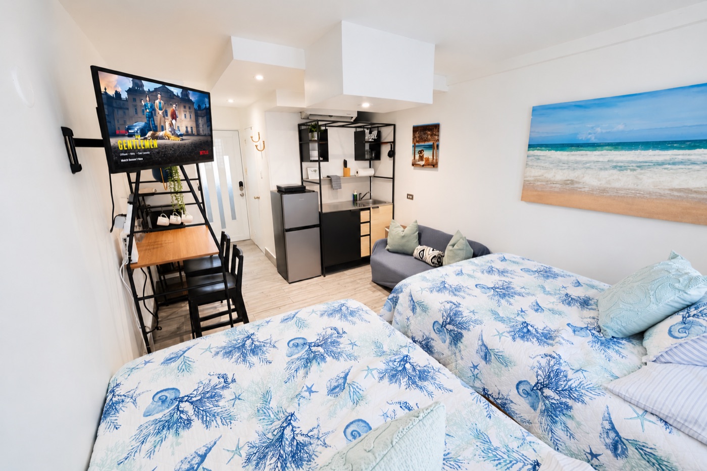 Solara Pine & Tide Isla Verde
